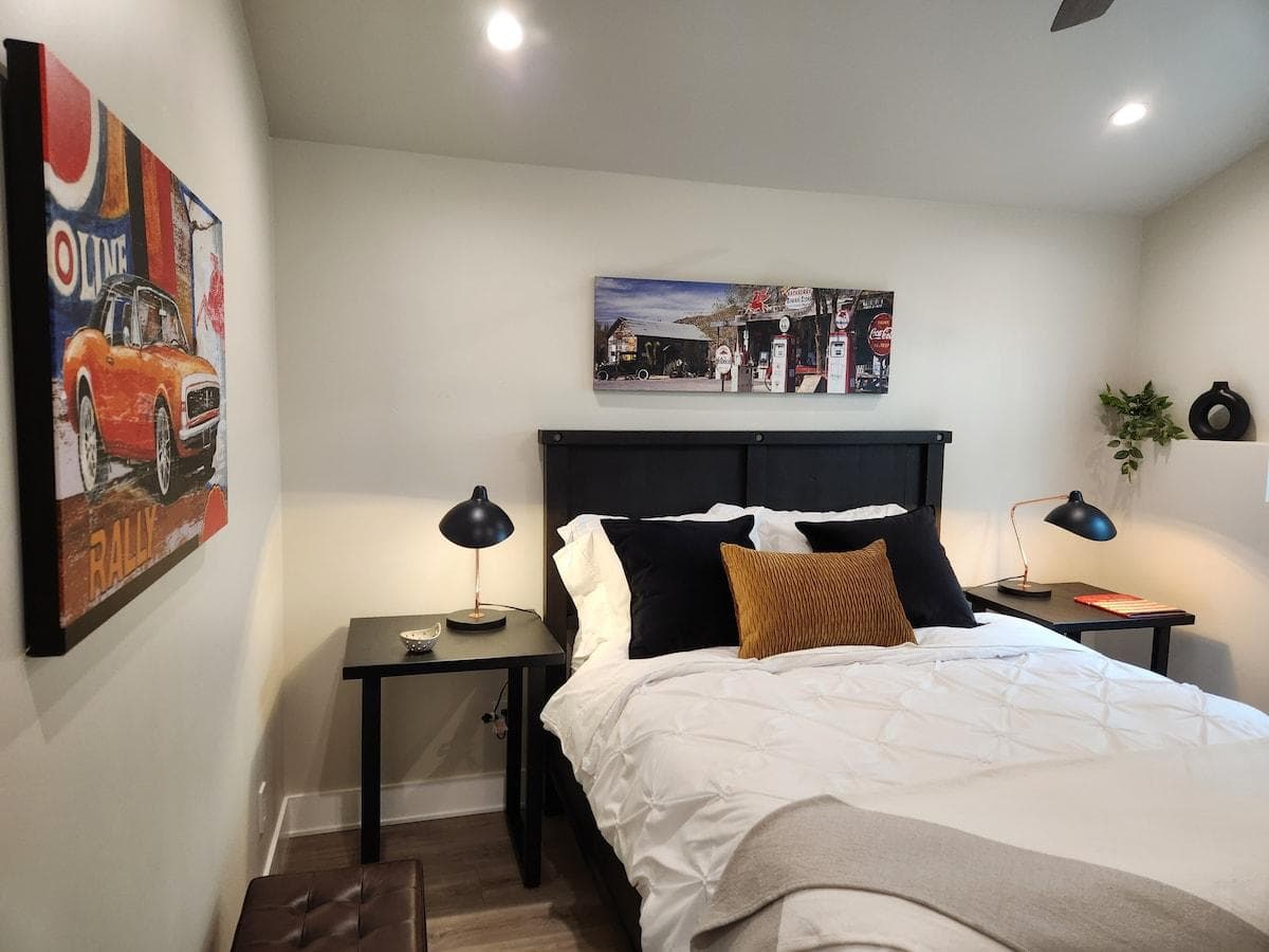 We offer a sizable bedroom with tall ceilings, queen beed (Casper mattress) and a large Minka ceiling fan. 